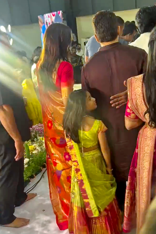 Allu_20Arjun_20Attends_20Cousins_20Wedding_20Photos_20_2827_29.jpg 11