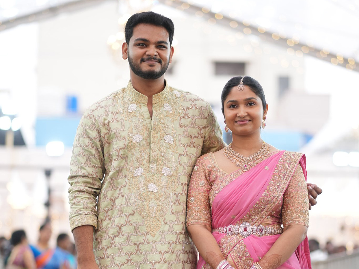 Jagga_20Reddy_20Daughter_20Jaya_20Reddy_20Guna_20Chaitanya_20Reddy_20Engagement_20Ceremony_20Photos__20_2816_29.jpg 16