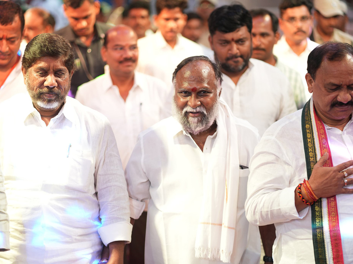 Jagga_20Reddy_20Daughter_20Jaya_20Reddy_20Guna_20Chaitanya_20Reddy_20Engagement_20Ceremony_20Photos__20_288_29.jpg 8