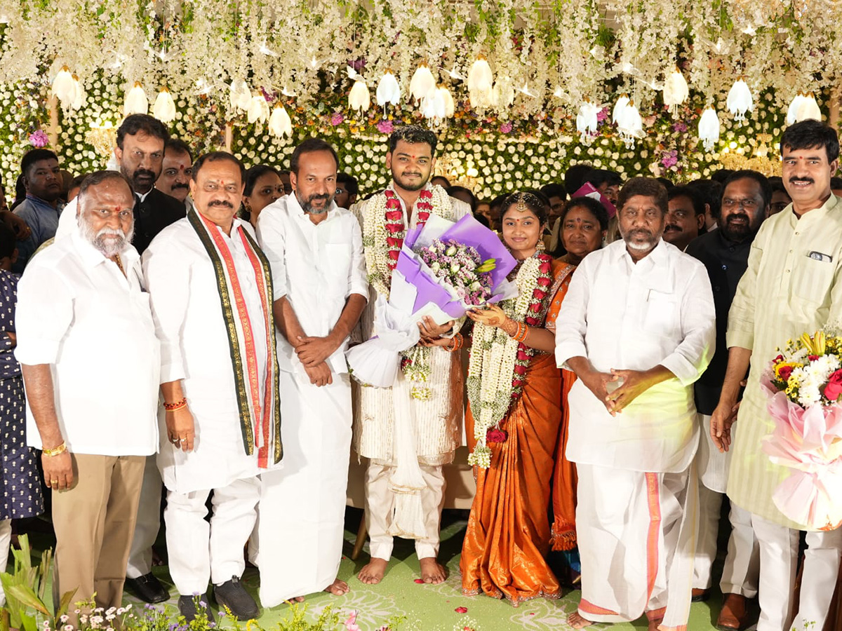 Jagga_20Reddy_20Daughter_20Jaya_20Reddy_20Guna_20Chaitanya_20Reddy_20Engagement_20Ceremony_20Photos__20_289_29.jpg 9