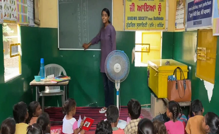 KK_20Garg-tractorschool.jpg
