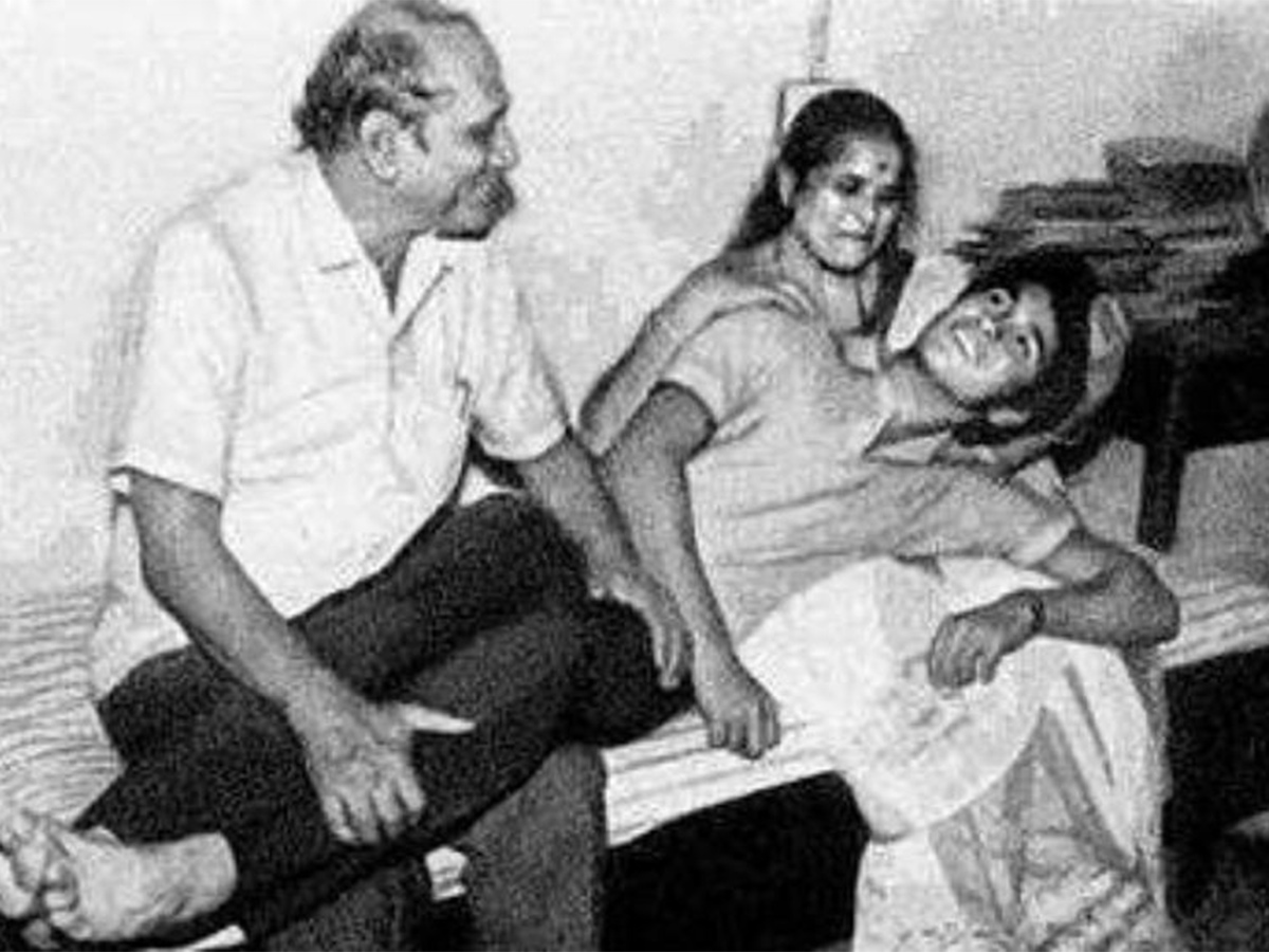 Rare_20Photos_20Of_20Sachin_20Tendulkar_20-14.jpg 14