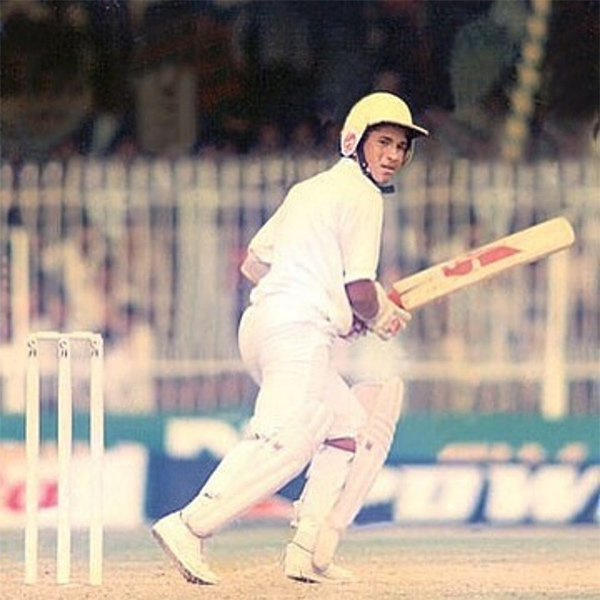 Rare_20Photos_20Of_20Sachin_20Tendulkar_20-21.jpg 21