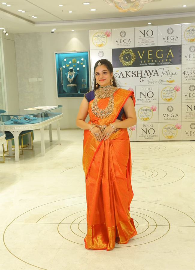 Akshaya_20Tritiya_20Festival_20Models_20that_20made_20a_20splash__20_285_29.jpg 5