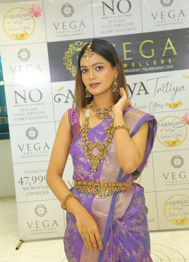 Akshaya_20Tritiya_20Festival_20Models_20that_20made_20a_20splash__20_286_29.jpg 6
