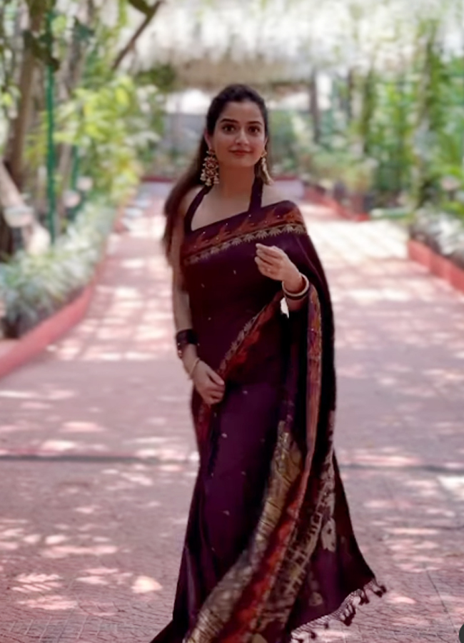 Ashika_20Ranganath11.jpg 12