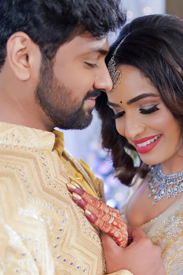 Bigg_20BOss_207_20Shobha_20Shetty_201st_20Year_20Engagement_20Anniversary_20Photos_20_2810_29.jpg 5