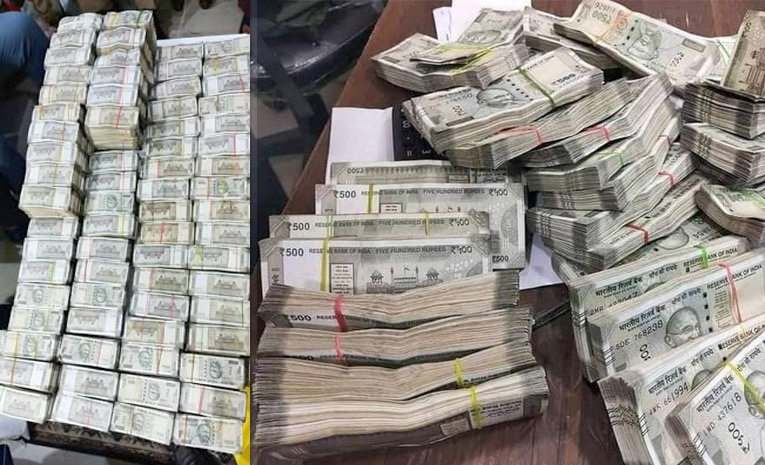 moneybundles1.jpg