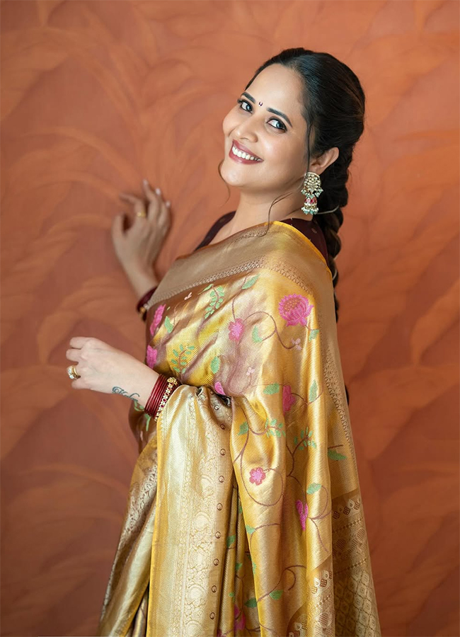 Actress_20Anasuya_20Bharadwaj_20Latest_20Photos__20_2813_29.jpg 13