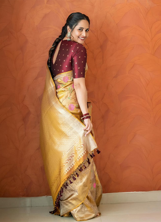 Actress_20Anasuya_20Bharadwaj_20Latest_20Photos__20_286_29.jpg 6