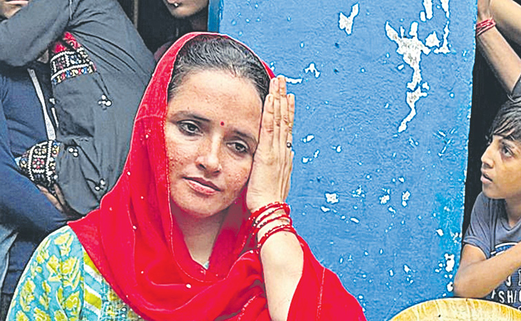 SEEMA-HAIDER.jpg