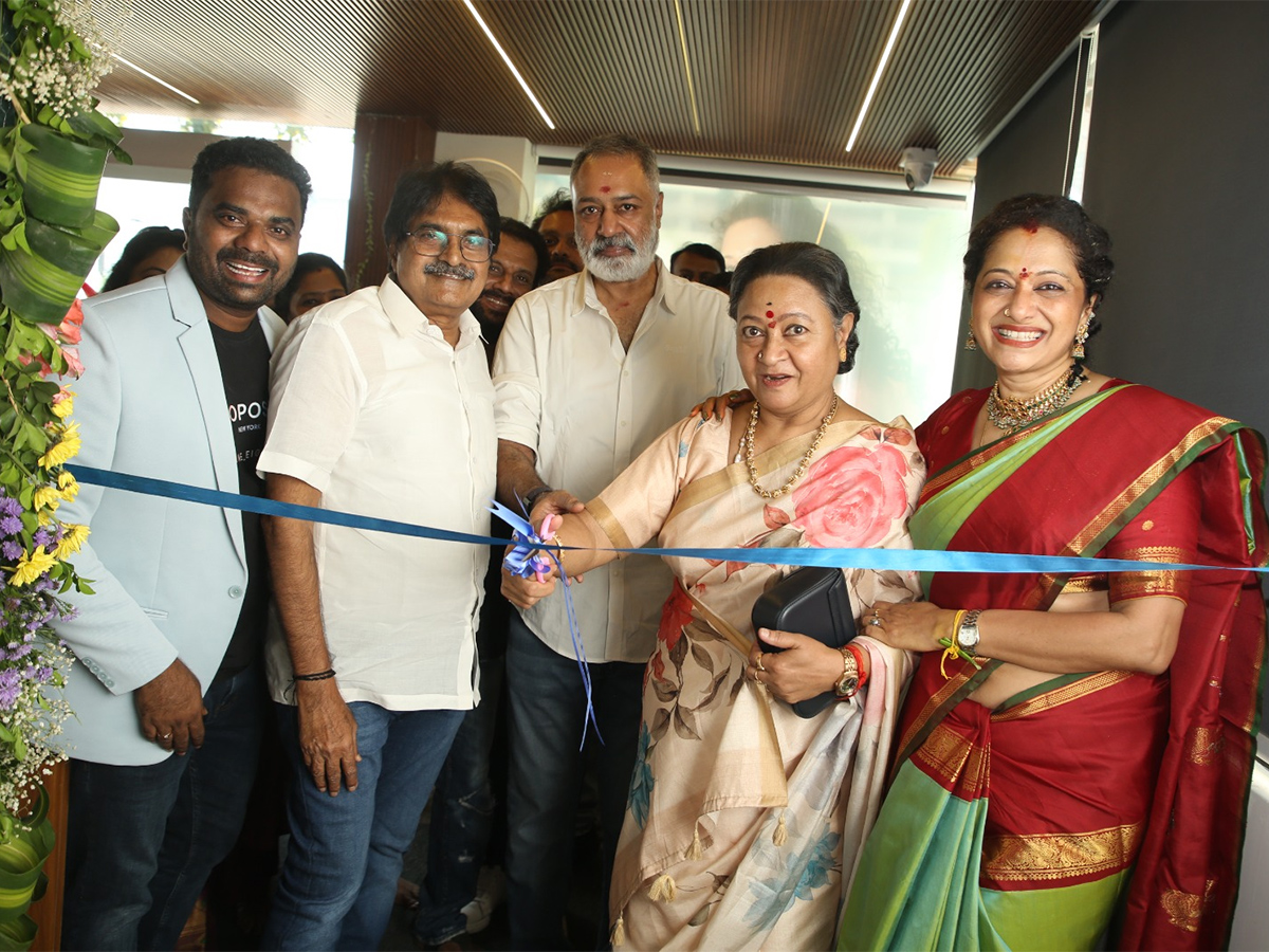 Actress_20Anita_20Chaudhary_20Mug_20Stories_20Cafe_20and_20Kitchen_20launched_20Photos__20_288_29.jpg 8