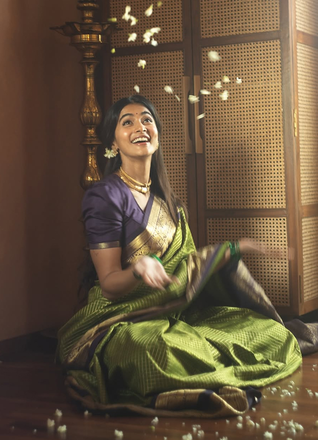 Pooja_20Hegde7.jpg 8