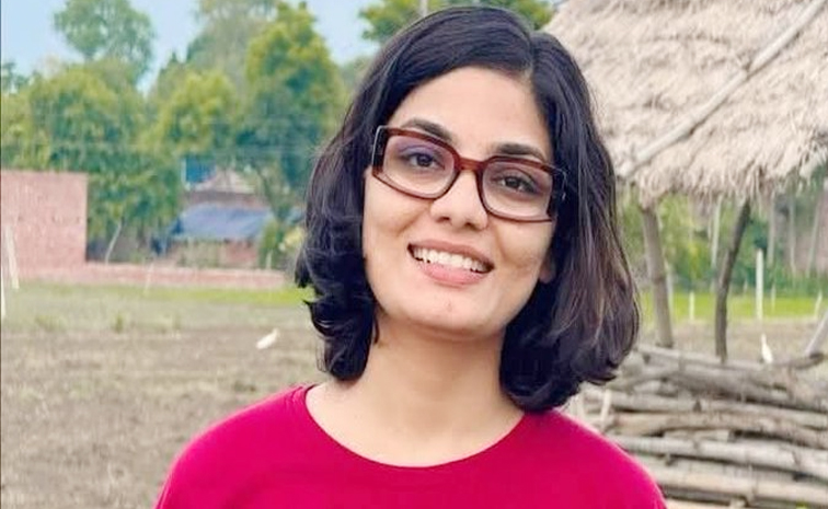folk_20singer_20Neha_20Singh_20Rathore.jpg