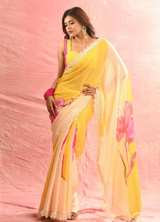 Hebah_20patel6.jpg 7