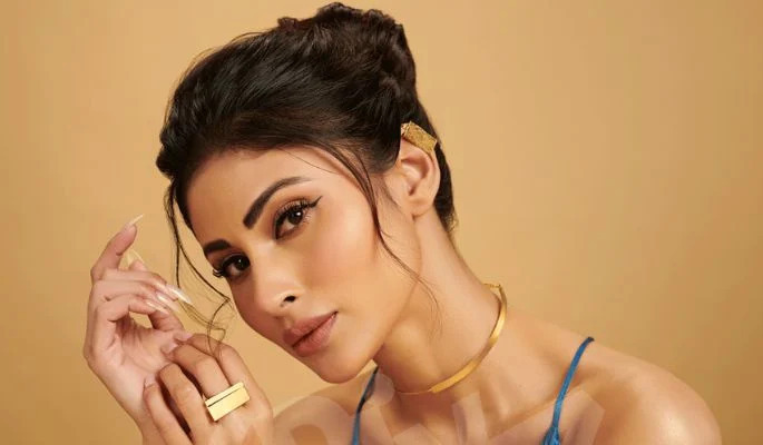 Mouni-Roy.jpg