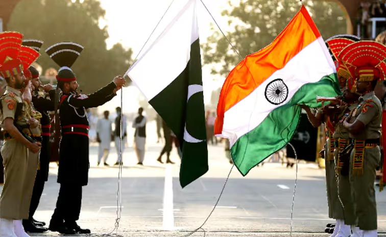 India_Warn_Pak.jpg