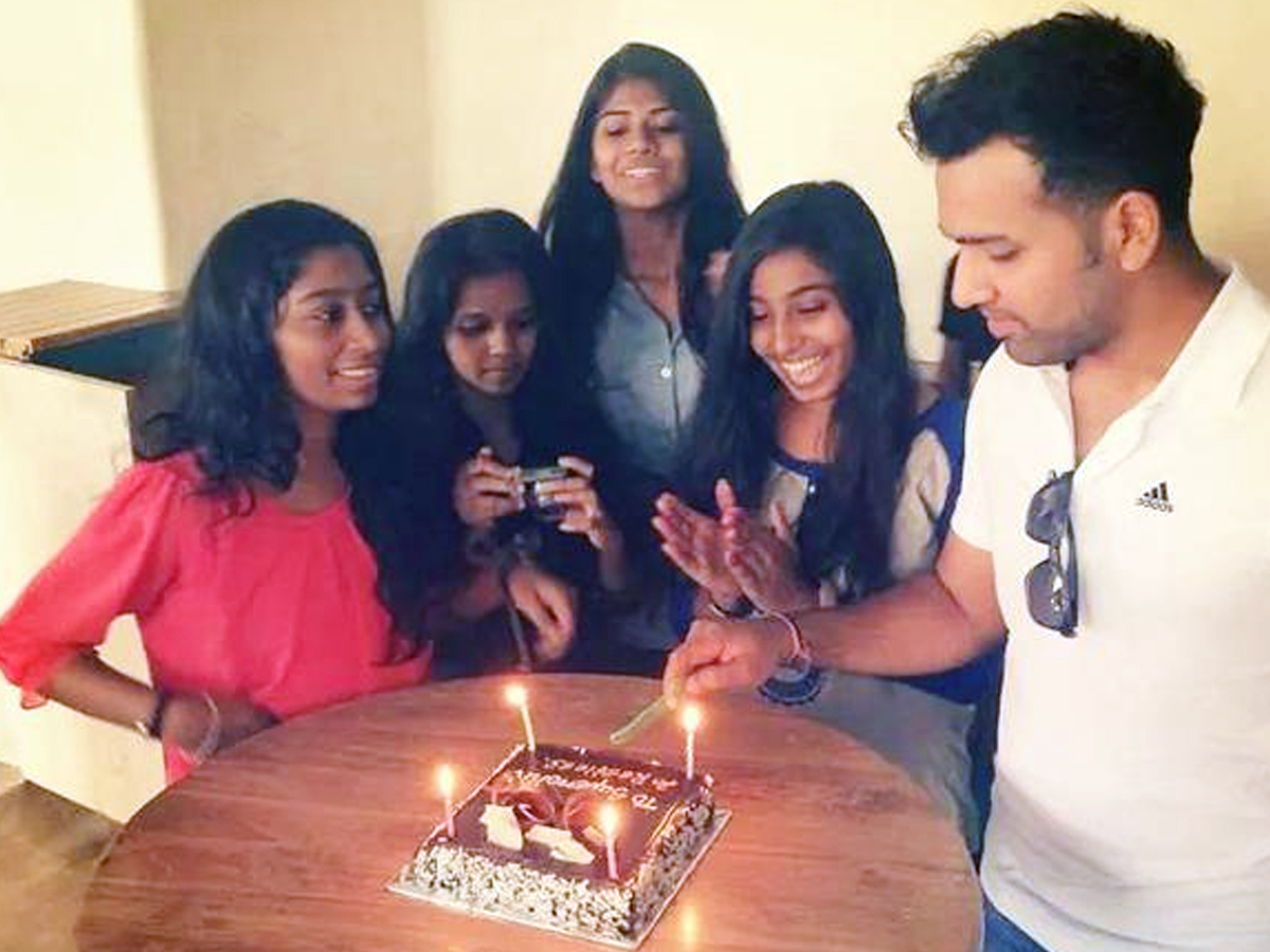 Rohith_20sharma_20Birthday_20special10.jpg 11