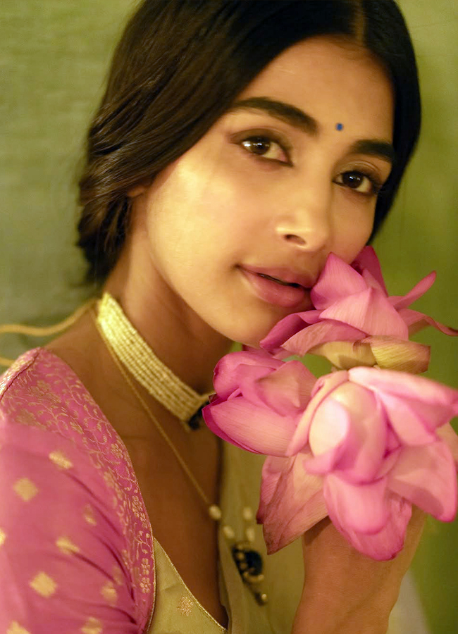 Pooja_20Hegde7.jpg 8
