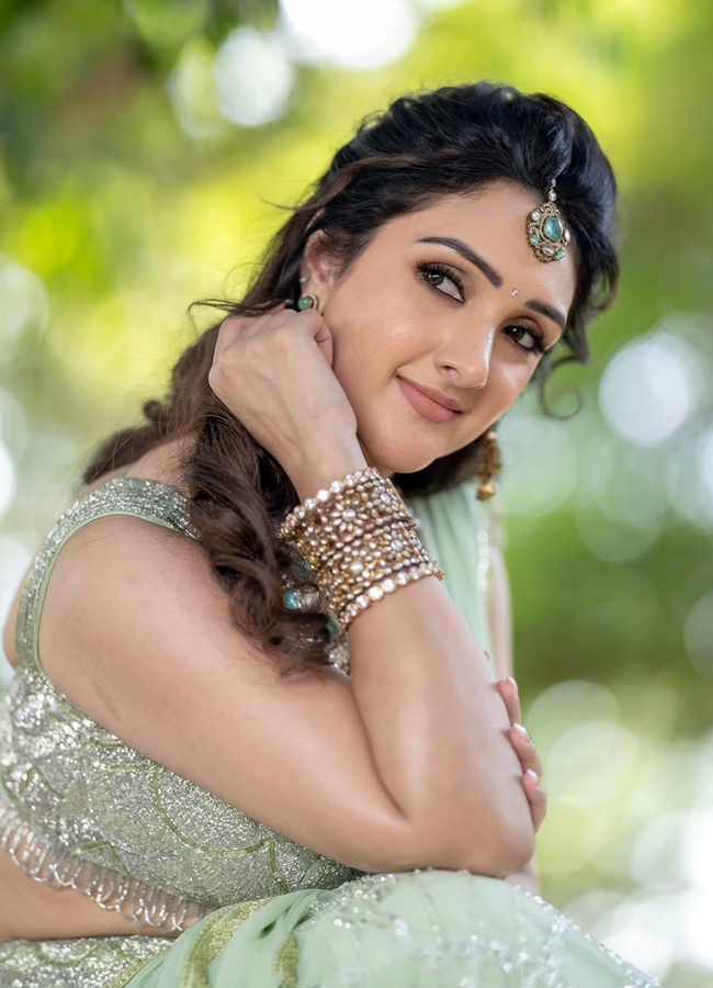 Sridevi_20vijay_20kumar11.jpg 12