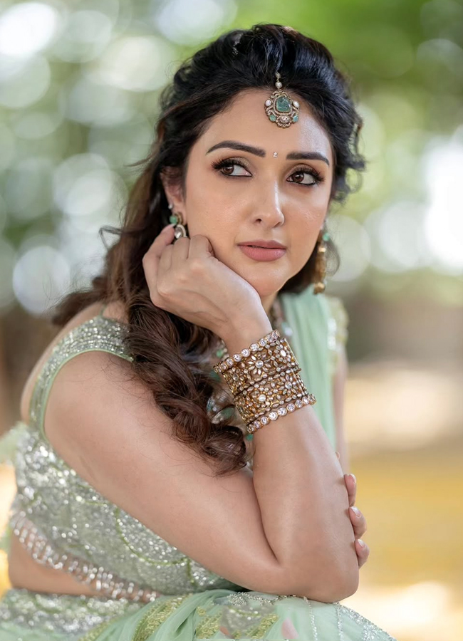 Sridevi_20vijay_20kumar2.jpg 3