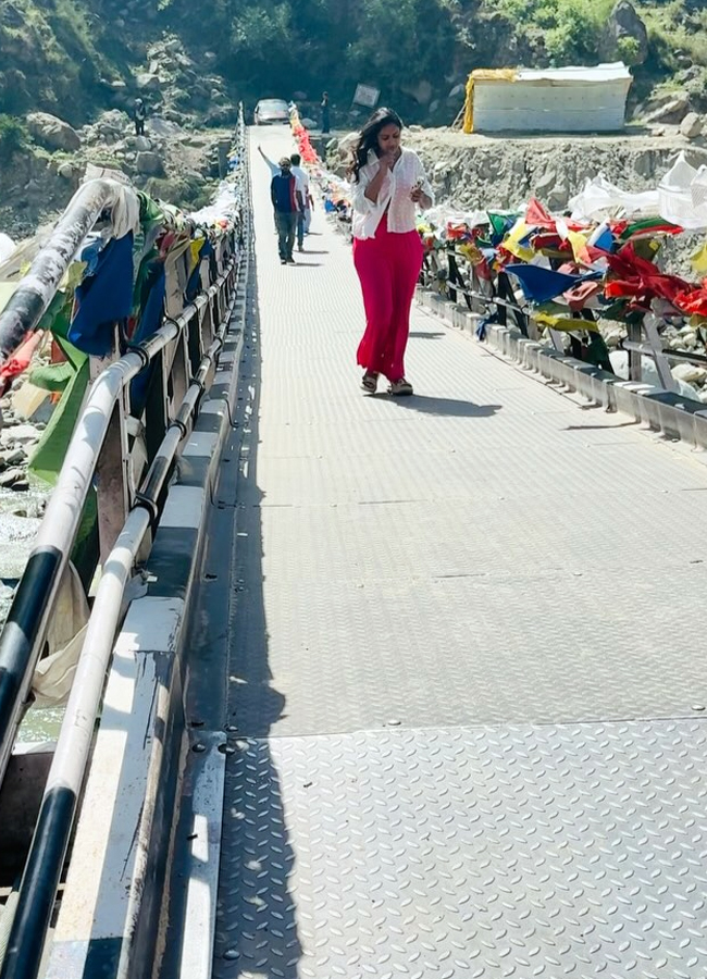 Ariyana_20Glory_20in_20Himachalpradesh5.jpg 6