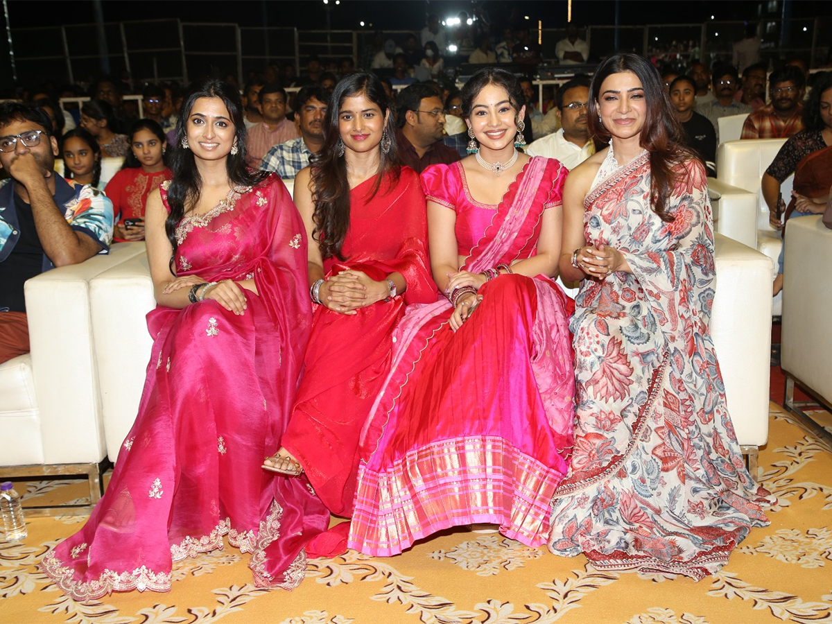 Samantha_20Subham_20Pre_20Release_20Event_20at_20Visakhapatnam_13.jpg 13