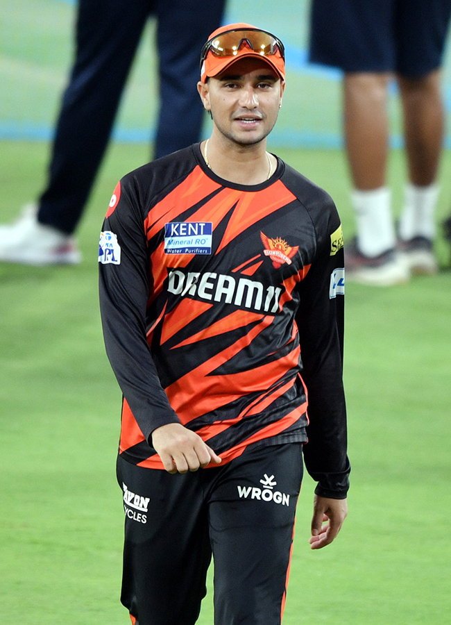 Sunrisers_20Hyderabad_20vs_20Delhi_20Capitals_20Match_20in_20Hyderabad_20Photos__20_2820_29.jpg 20
