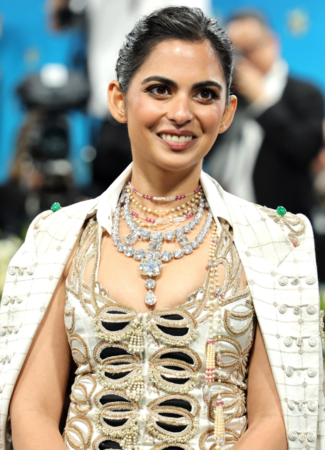 IShaa_20Ambani10.jpg 11