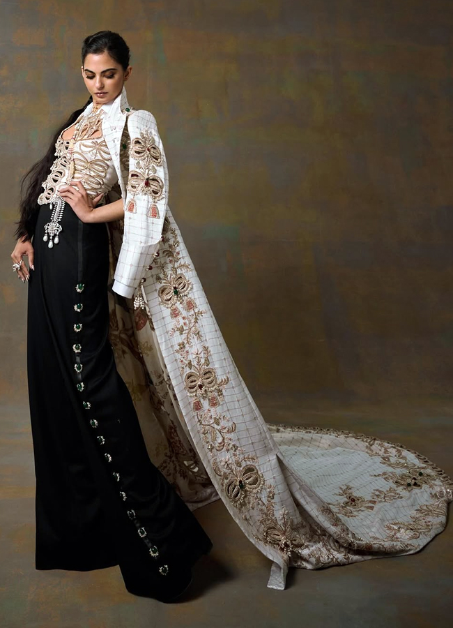 IShaa_20Ambani3.jpg 4
