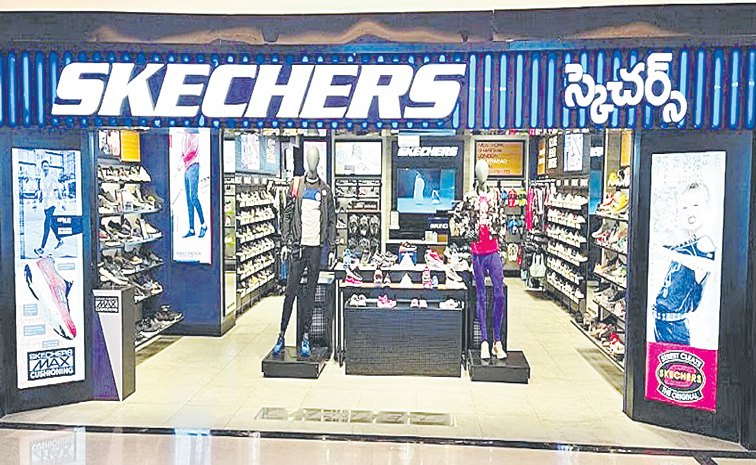SKECHERS-321.jpg