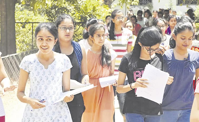STUDENTS-JEE-ADVANCED.jpg