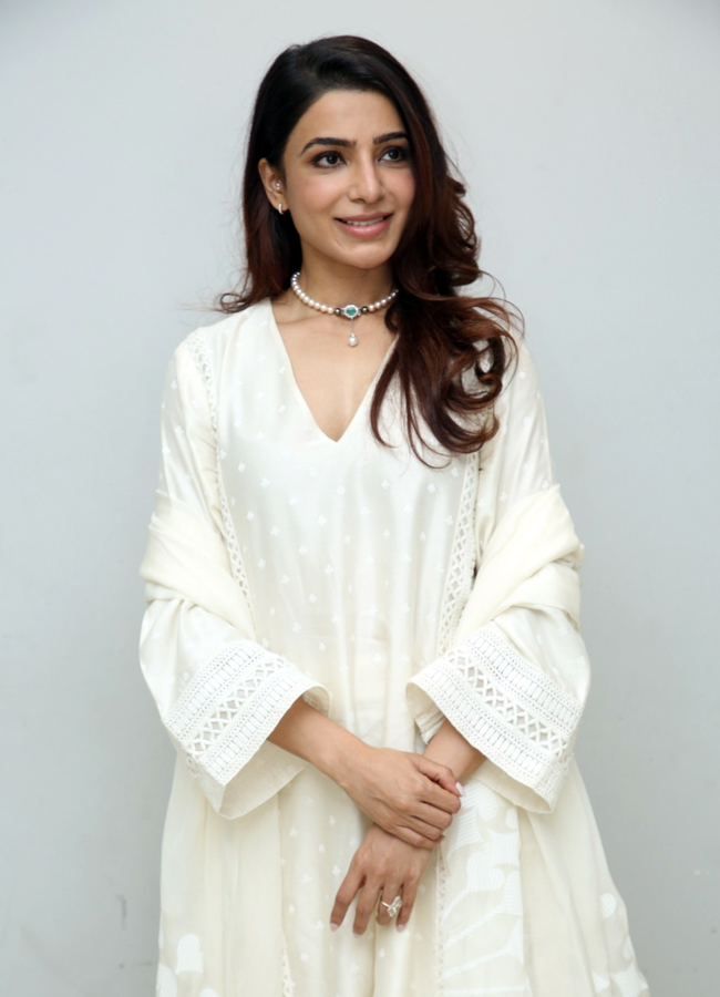 Samantha2.jpg 3