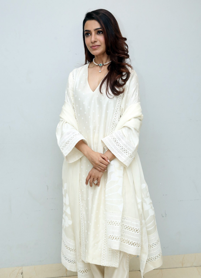 Samantha4.jpg 5