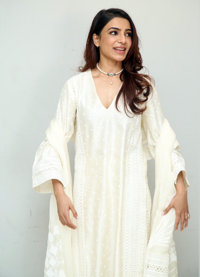 Samantha8.jpg 9