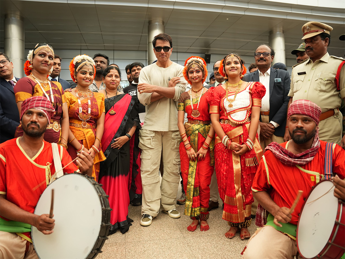 sonu_20sood_7.jpg 19