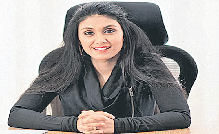 HCLTECH-ROSHNI-NADAR.jpg