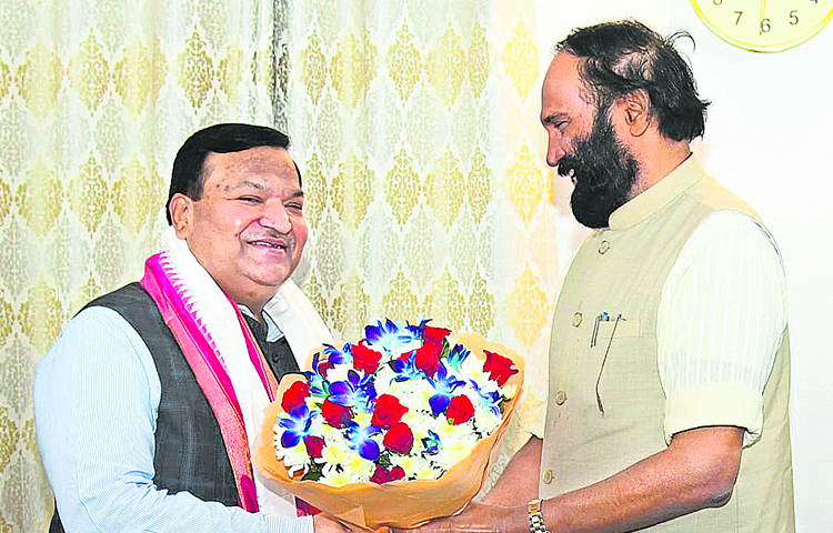 uttam.jpg
