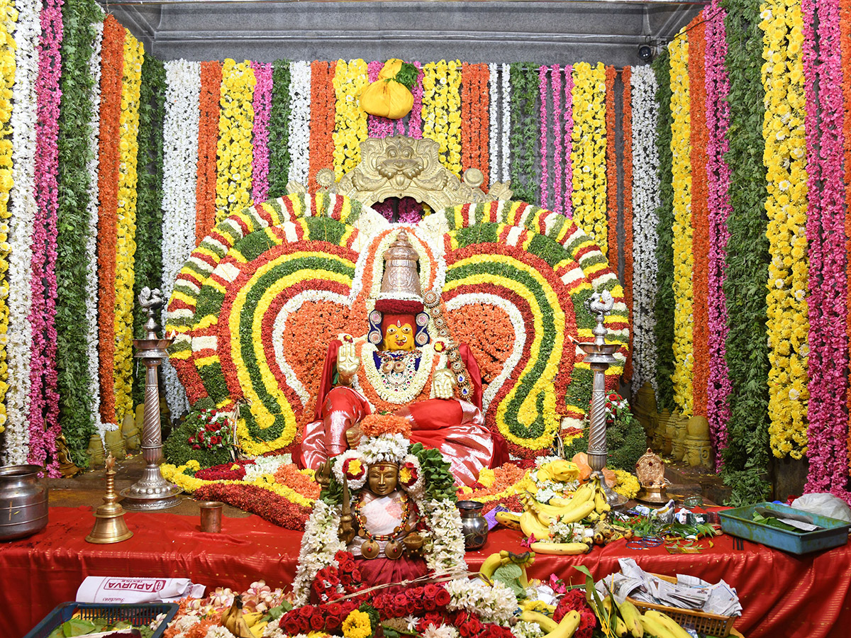 Devotees_20_20Tirupati_20Gangamma_20Jatara_20Festival_20Photos__20_285_29.jpg 5