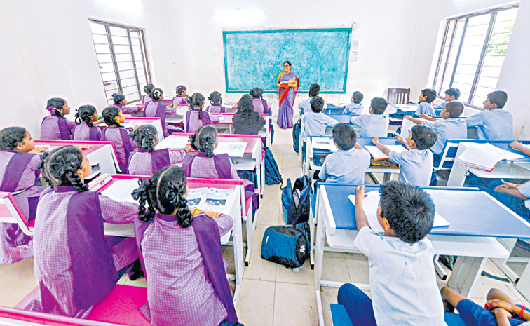 TEACHING-1.jpg