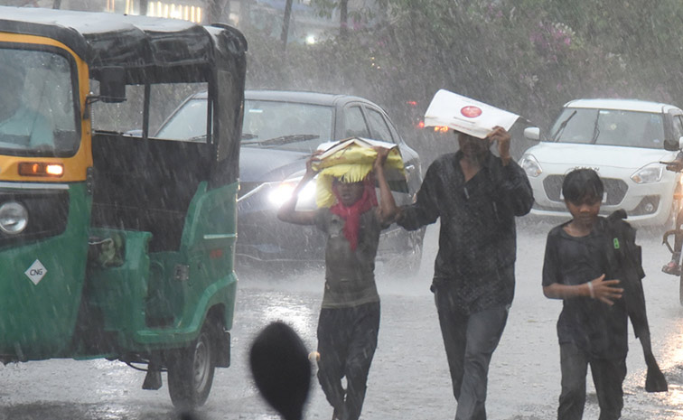 Rains_vizag1.jpg