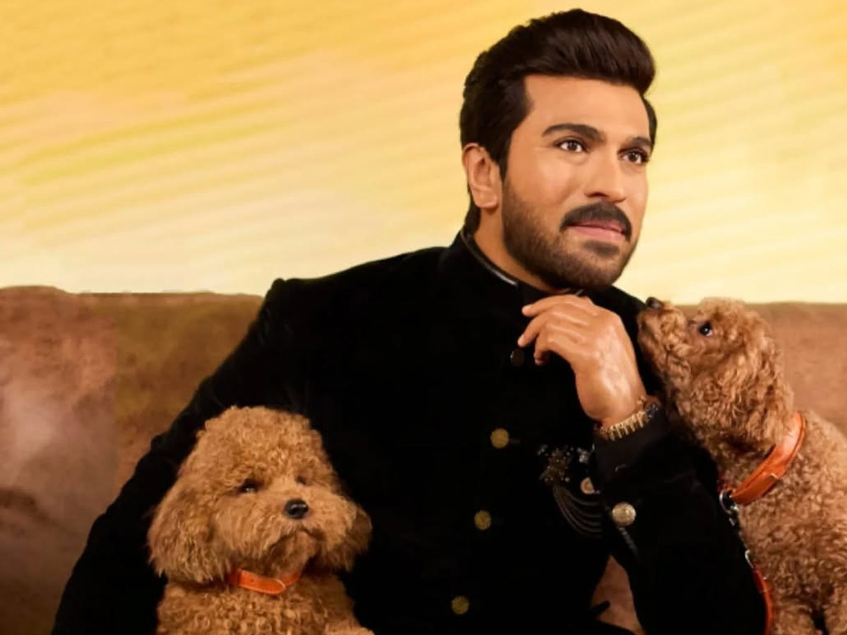 Ram_20Charan_20unveils_20his_20wax_20statue_20in_20London_20Photos_20_2810_29.jpg 3