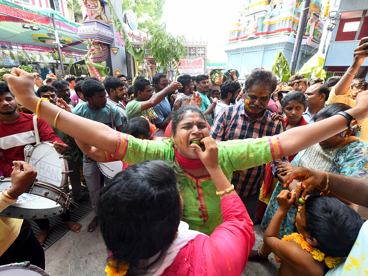 Tirupati_20Gangamma_20Jatara_202025_20Festival_20Vibes__20_2815_29.jpg 15
