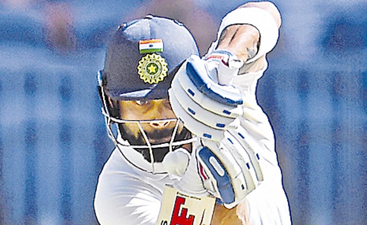 KOHLI_1BN8R3.jpg