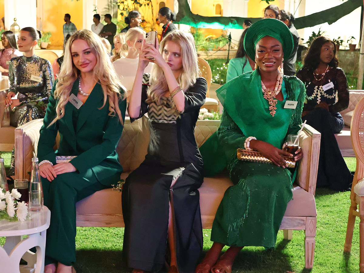 Miss_20World_202025_20Contestants_20At_20Chowmahalla_20Palace_2C_20Hyderabad_20Photos_20_2812_29.jpg 13