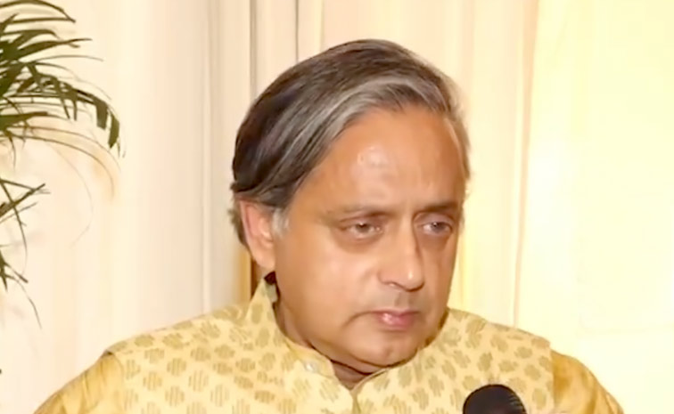 Shashi-Tharoor-1.jpg