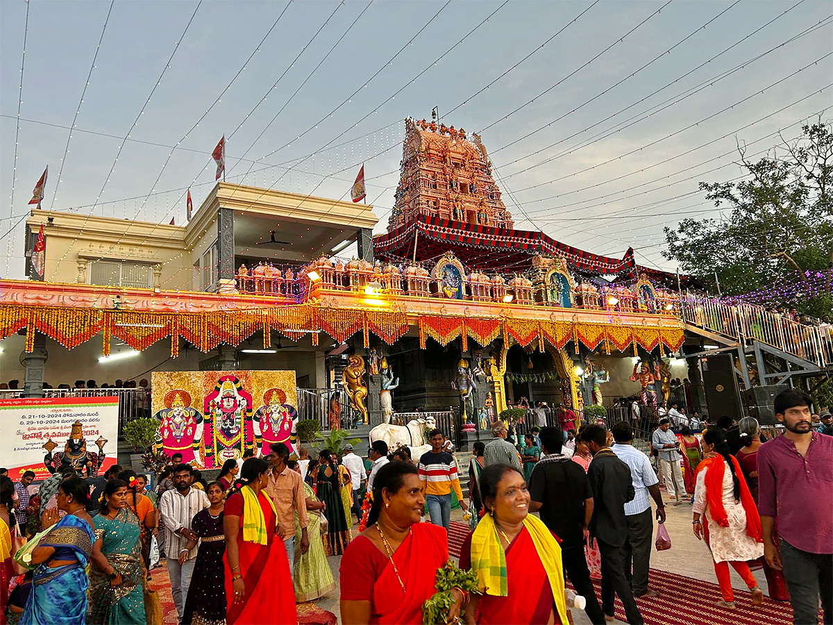 Vadapalli_20Sri_20Venkateswara_20Swamy_20Temple_20at_20Andhra_20Pradesh_3.jpg 3