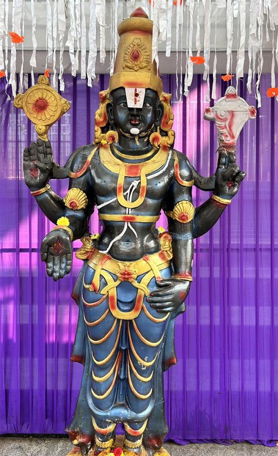 Vadapalli_20Sri_20Venkateswara_20Swamy_20Temple_20at_20Andhra_20Pradesh_5.jpg 5
