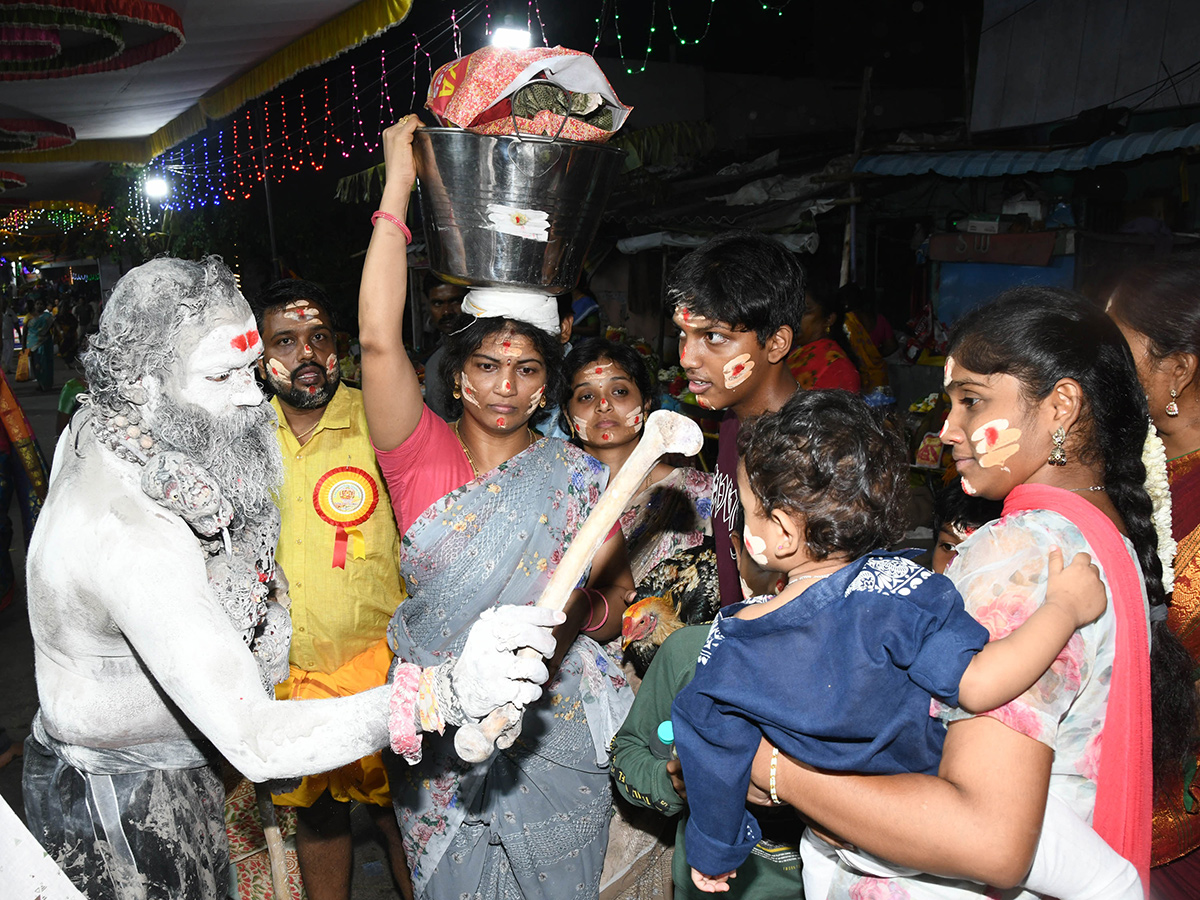 Tirupati_20Gangamma_20Jatara_202025_20Viral_20Photos__20_2811_29.jpg 11