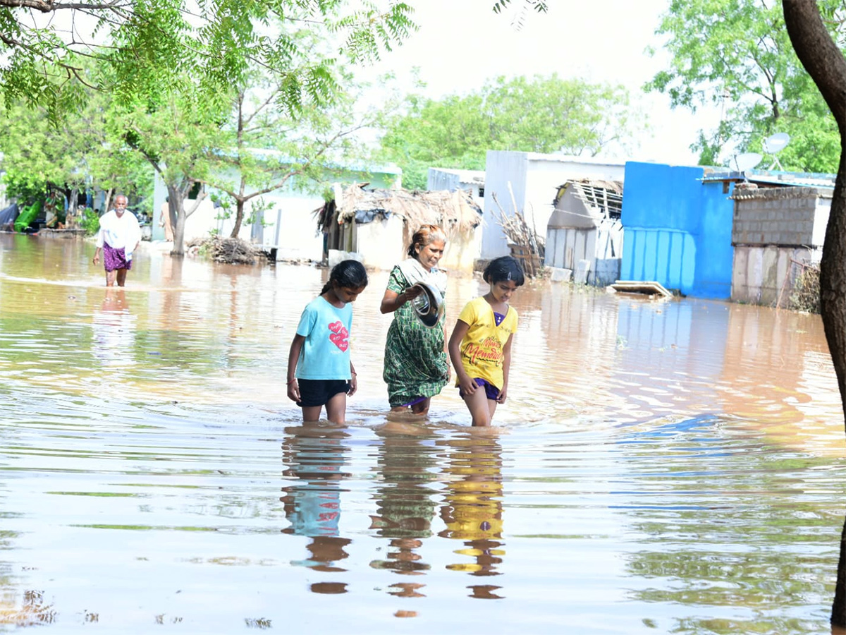 Heavy_20Rains_20In_20Anantapur_20District_20Photos_19.jpg 17